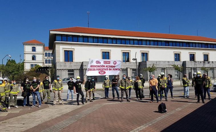 ​La huelga del personal técnicos de prevención de incendios comenzará el sábado por la “falta de interés de la Xunta de negociar”