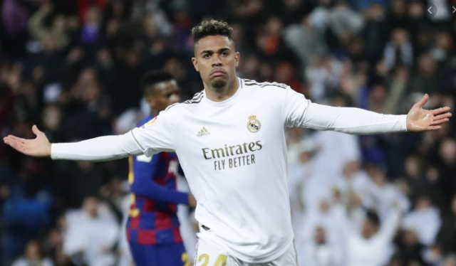 Un nuevo positivo en el fútbol profesional: Mariano, del Real Madrid, positivo por coronavirus