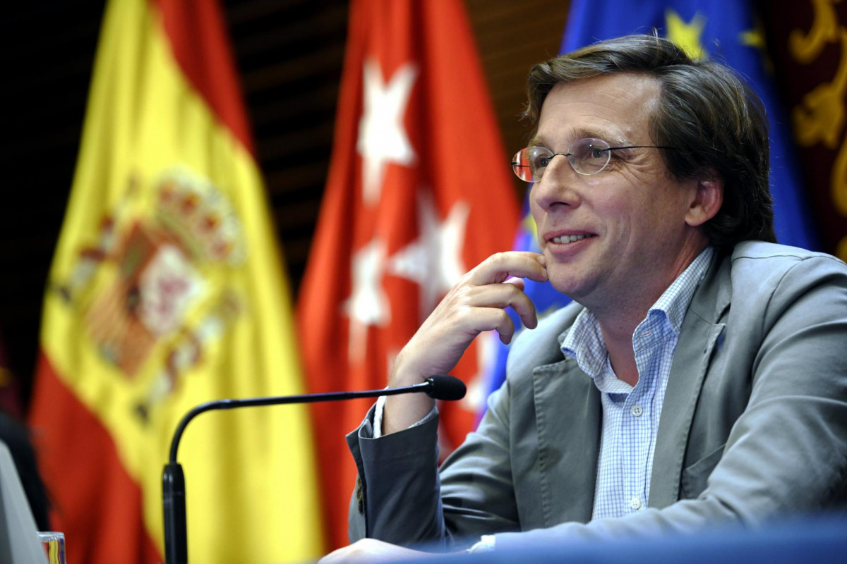 El alcalde de Madrid, José Luis Martínez-Almeida, ofrece una rueda de prensa para informar de los acuerdos adoptados en la reunión de la Junta de Gobierno de la ciudad de Madrid, en el Ayuntamiento