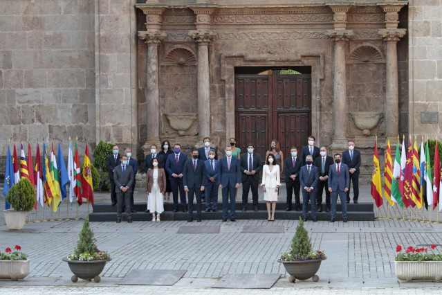 Foto de familia de los asistentes a la XXI Conferencia de Presidentes