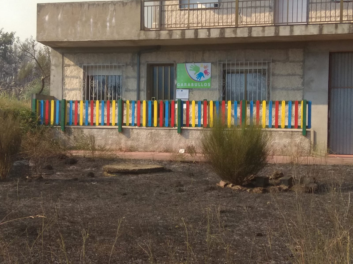 La casa niu00f1o Grabullos de San Cristovo fue cercada por el fuego