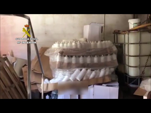 Gel hidroalcohólico falso creado con aguardiente por estafadores gallegos llegó a toda España, incluídos hospitales
