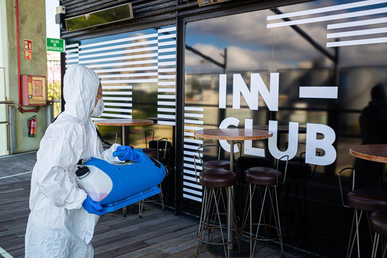 Cierra el Inn Club de A Coruña  porque algunos clientes, no jóvenes, incumplen las medidas anti-COVID