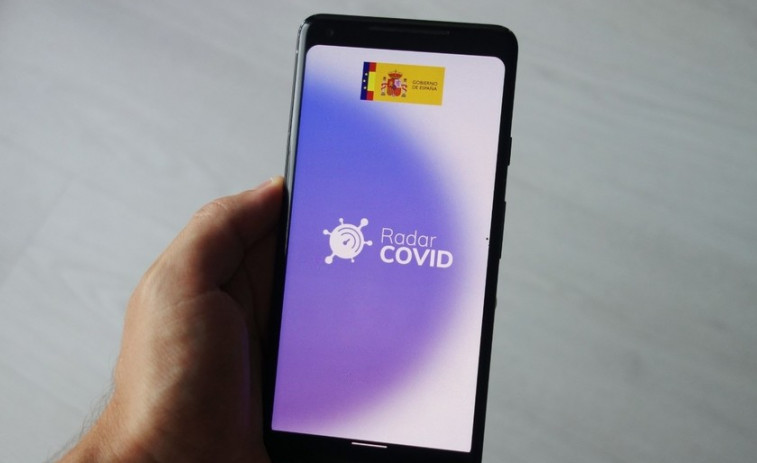 Radar Covid, la app oficial contra el coronavirus, es útil pero incluye al inglés y excluye al gallego