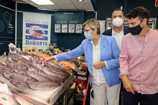 Rosa Quintana en un acto en Cedeira.