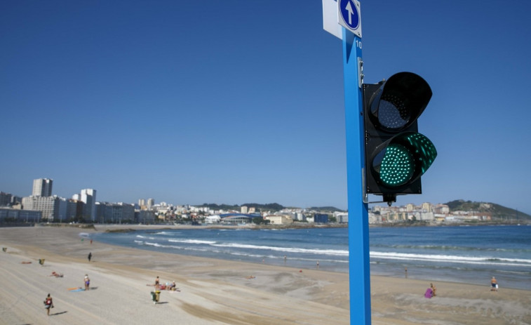 Las playas de Orzán y Riazor se quedarán sin socorristas a partir de viernes por la huelga del servicio de socorrismo