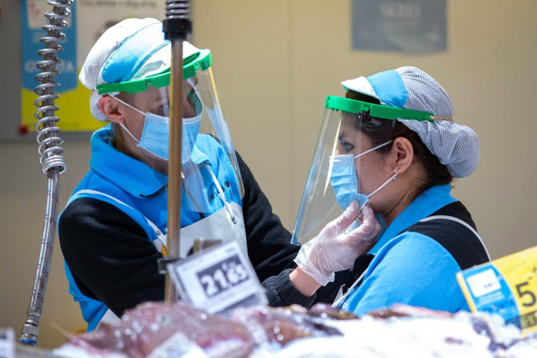 ​No se ha detectado ningún brote en un centro comercial de Santiago de Compostela, como asegura un bulo de WhatsApp