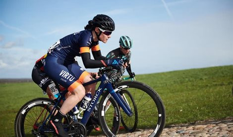 El ciclista encontrado muerto en una carretera de Bergondo falleció por causas naturales