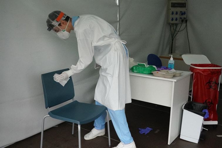 Nueve positivos en un barrio de Ourense provocan un brote de 