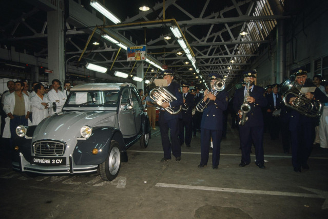 Final de la producción del 2CV.