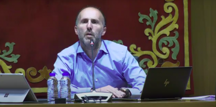 25 de 27 ediles dimisión del alcalde de Ourense pero por ahora no hay pacto para echar a Jácome