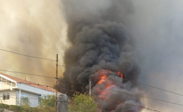 Varios incendios sin control queman cerca de 1.000 hectáreas en Galicia, sobre todo en Ourense