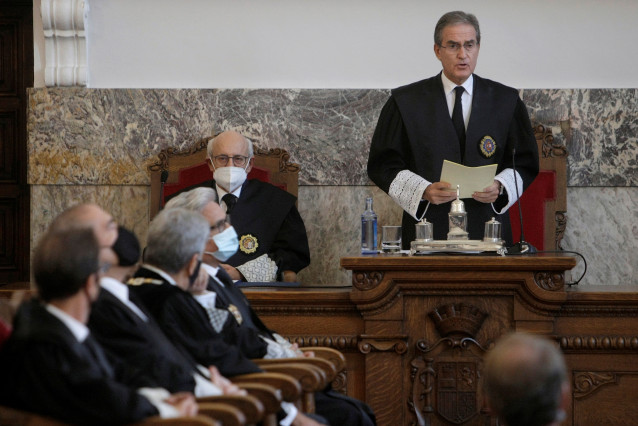 El presidente del Tribunal Superior de Justicia de Galicia (TSXG), José María Gómez y Díaz-Castroverde, en el acto de apertura del año judicial junto con el fiscal superior de Galicia, Fernando Suanzes