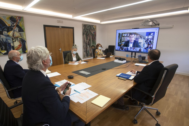 Primera reunión del comité asesor de la Xunta en materia educativa, presidida por el conselleiro de Cultura, Educación e Universidade, Román Rodríguez.