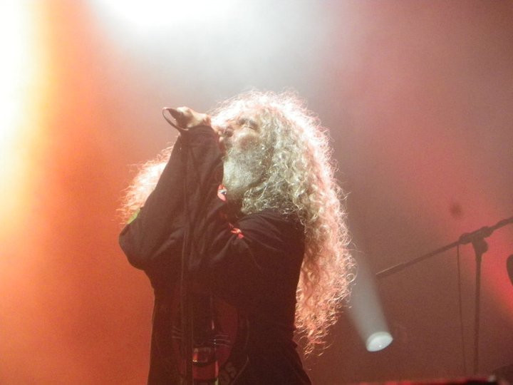 Yosi de Los Suaves en un concierto en Riazor en una imagen de Jorge Madriu00f1u00e1n wikimedia CreativeCommons Atribution ShareAlike 30 Unported