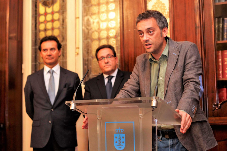 O alcalde da Coruña pide ao empresariado “remar en función dos intereses colectivos” , na presentación en María Pita do Congreso de Directivos CEDE