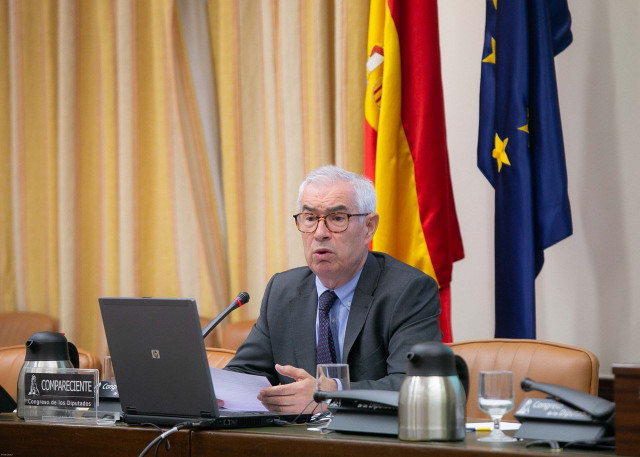 El fundador de la Sociedad Española de Microbiología Clínica y Enfermedades Infecciosas y miembro del Consejo Científico Asesor de la Fundación Gadea Ciencia, Emilio Bouza, en el Congreso