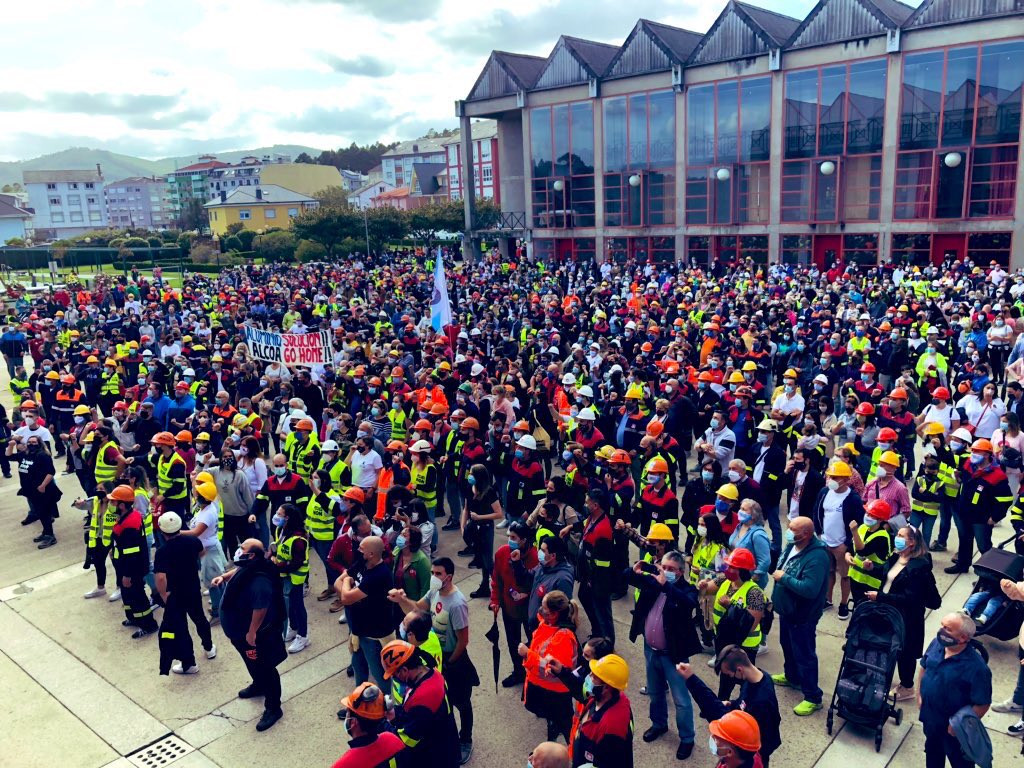 Manifestaciu00f3n en Xove de los trabajadores de Alcoa en una foto de @anaprieto