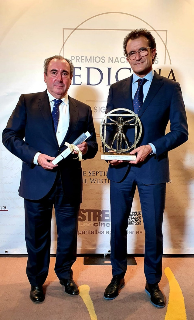 El HULA recibe el Premio Nacional de Medicina Siglo XXI a la mejor atención hospitalaria.