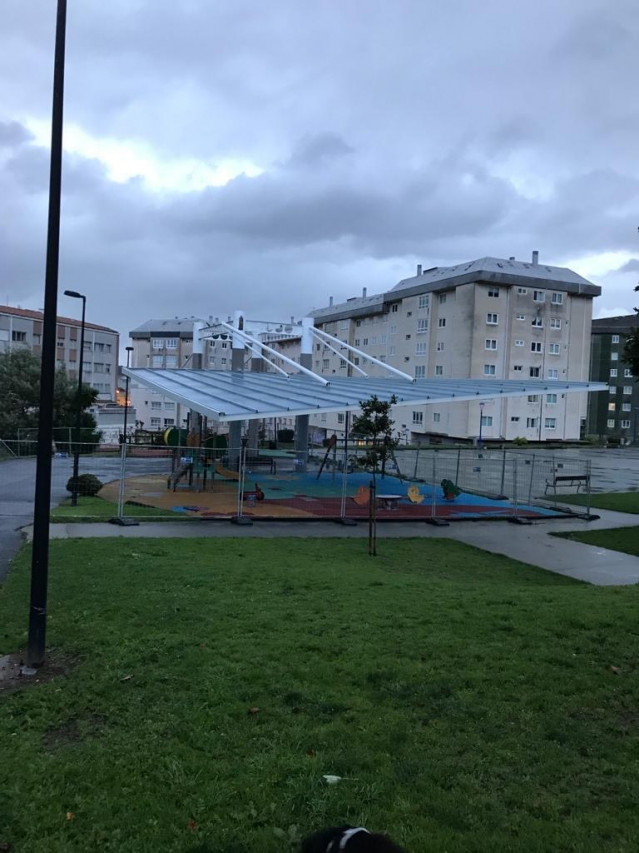 Caída de la cubierta del parque de Fonteculler en Culleredo (A Coruña).