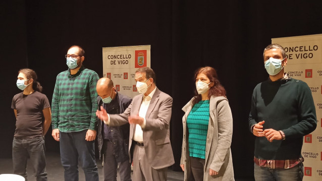 Presentación de los relatos ganadores en el VII Certamen de Relatos Vigo Histórico, organizado por la editorial Elvira.