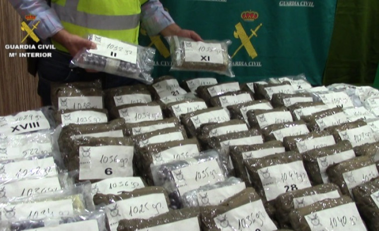 La Guardia Civil se incauta de 71 kilos de hachís y detiene a cuatro personas por un delito de tráfico de drogas