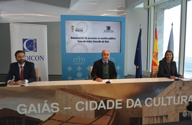 Presentación del proceso de robotización en el Ayuntamiento de Rois