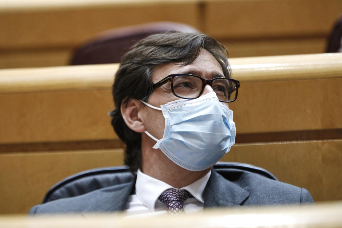 El ministro de Sanidad, Salvador Illa, durante una sesión de control al Gobierno en el Senado, a 20 de octubre de 2020. En el pleno de hoy el Ejecutivo será preguntado, entre otras, por cuestiones r