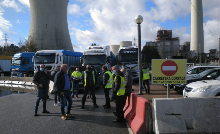 Endesa “desmantela encubiertamente” As Pontes en plena ola de frío y mientras se dispara el consumo de energía