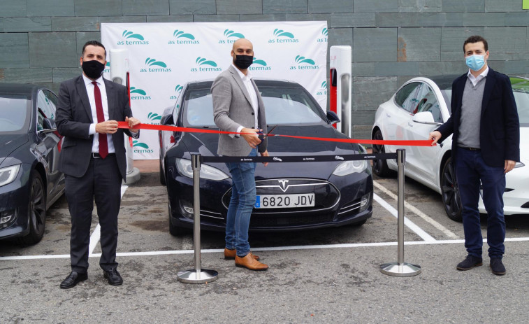 ​Tesla inaugura su primer ‘Supercharger’ en Galicia en el centro comercial de As Termas