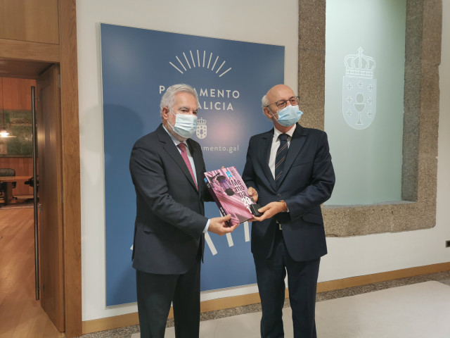 ŸEl presidente del Parlamento de Galicia, Miguel Ángel Santalices, recibe al fiscal superior de Galicia, Fernando Suanzes, que le entrega la Memoria Anual de 2019.