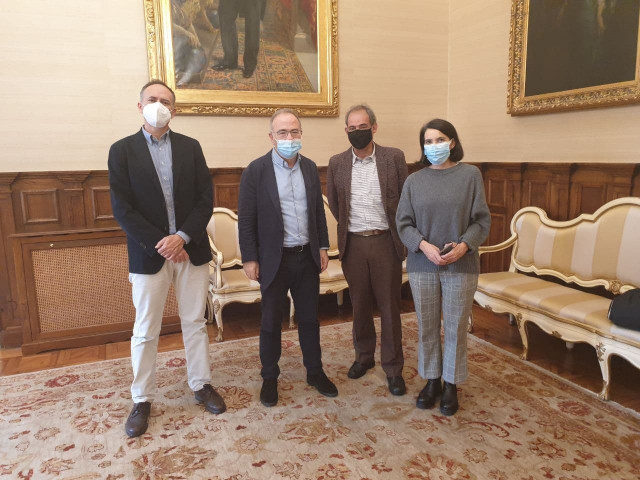 Sánchez Bugallo recibe a Deigo Peña y Felipe Criado-Boado