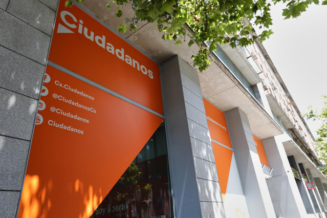Entrada del edificio de la sede de Ciudadanos, situado en la calle Alcalá, en Madrid (España), a 24 de julio de 2020.