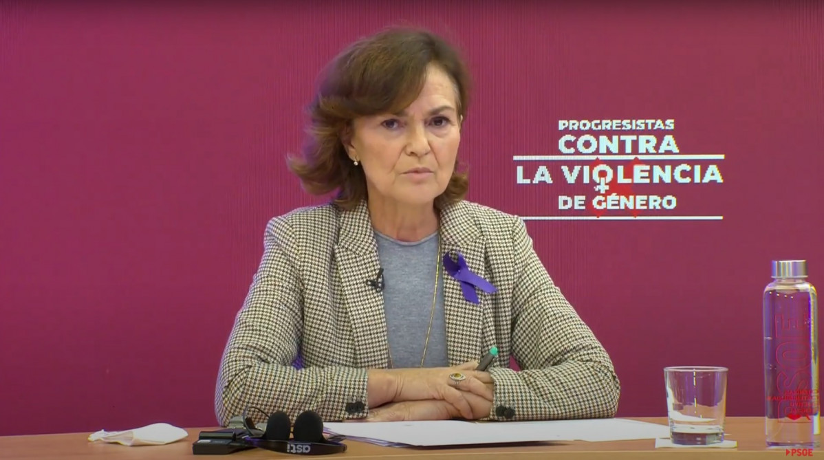 La vicepresidenta del Gobierno, Carmen Calvo, durante su intervención en el acto 'Progresistas contra la violencia de género'