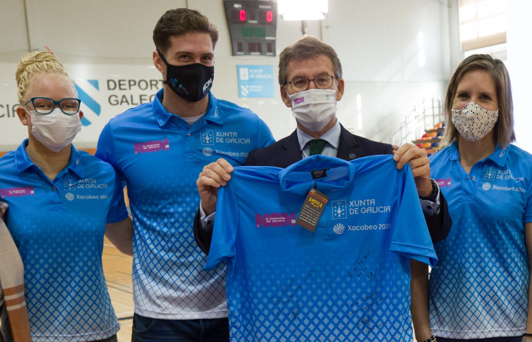 Cerca de una treintena de deportistas gallegos participan en la campaña contra la violencia de género