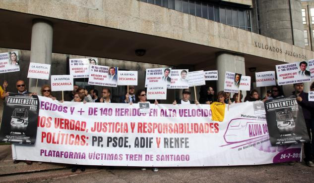 Familiares accidente del Alvia 04155 piden justicia ante juzgados compostelanos