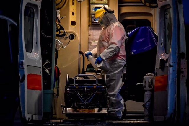 ​Noviembre, mes récord del coronavirus en España: el primero en contagios; el segundo en fallecidos