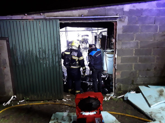 Efectivos acuden al lugar en el que se registró el incendio