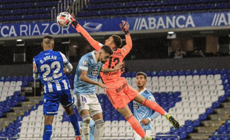 ​El Dépor de Fernando Vázquez obligado a un giro de timón tras el naufragio ante el Celta B