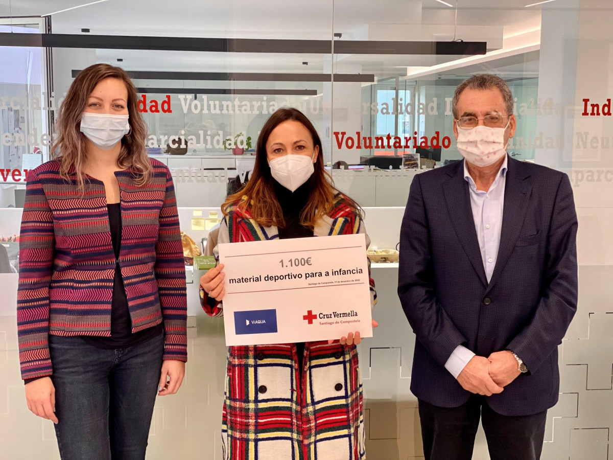 Entrega donativo Viaqua Cruz Vermella 2020
