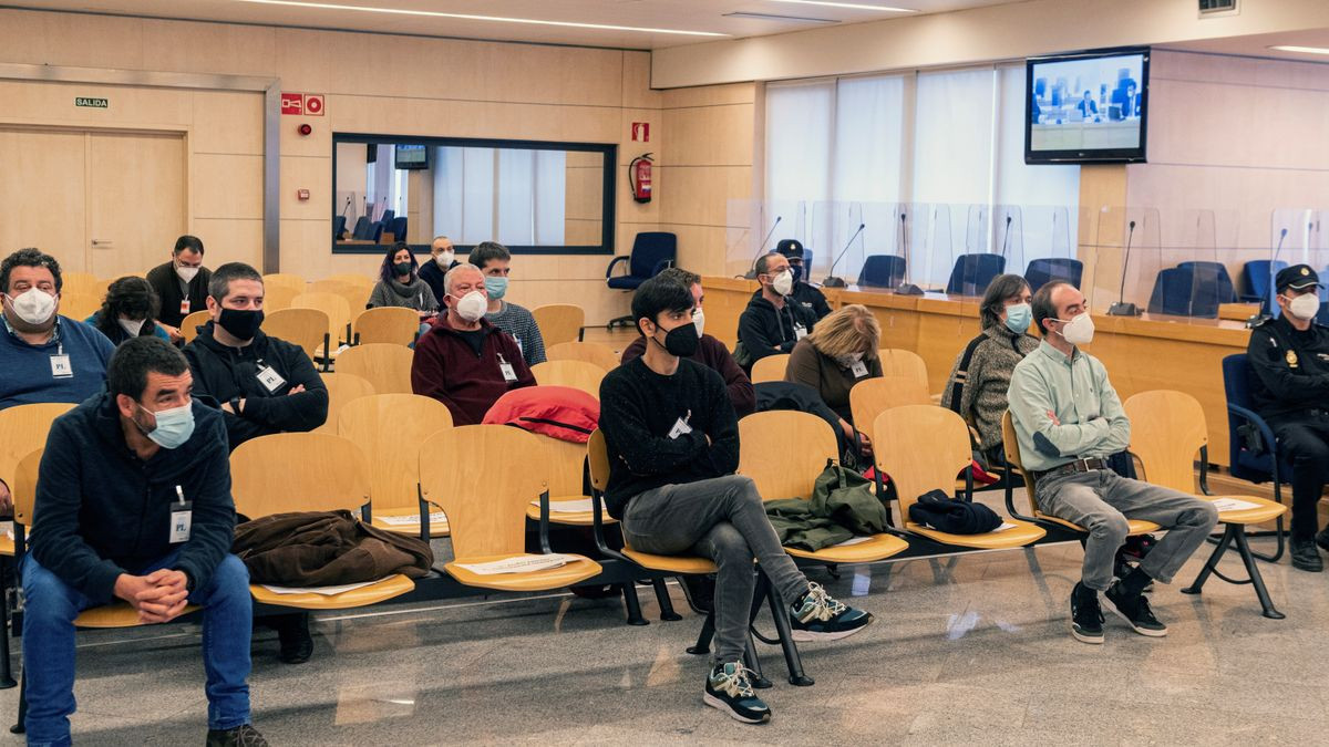 Miembros de Causa Galiza y Ceivar en la Audiencia Nacional en una imagen publicada por el partido polu00edtico