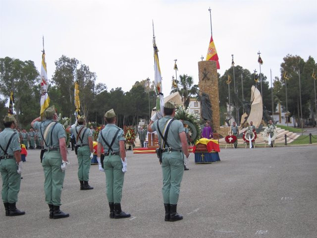 Militares