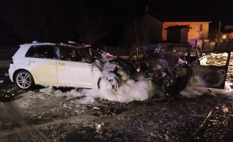 Accidente mortal en Ordes: fallece un hombre de 38 años y una joven de 20 resulta herida grave en un choque frontal