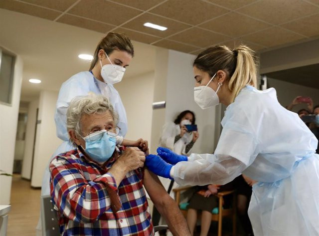 ​Vacunar los siete días de la semana, la sencilla receta de SATSE para alcanzar la inmunidad en verano