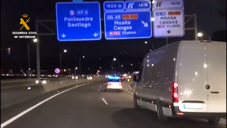 ​(VÍDEO) Así es el operativo para el transporte y el reparto de las vacunas en Galicia