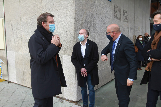 El presidente de la Xunta, Alberto Núñez Feijóo, el alcalde de Ourense, Gonzalo Pérez Jacóme, y el titular de la Diputación de Ourense, Manuel Baltar