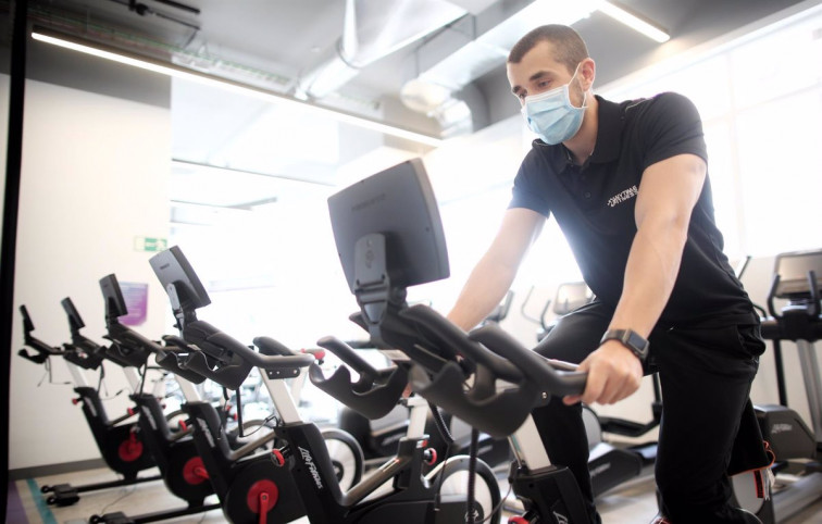 Galicia prohíbe el uso de vestuarios y duchas de los gimnasios e instalaciones deportivas