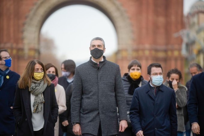 La Justicia inhabilita a Bernat Solé, conseller de la Generalitat, por desobediencia en el 1-O