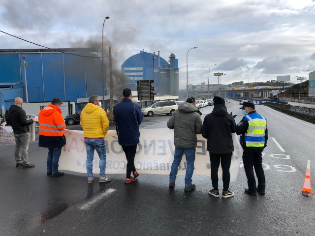 Protesta de trabajadores de Alu Ibérica