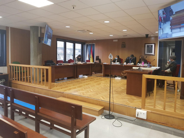 Juicio contra un acusado de abusos sexuales a un menor en la Sección Quinta de la Audiencia Provincial de Pontevedra
